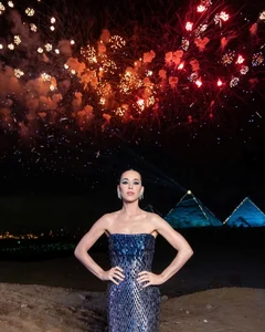 Katy Perry Stuns Fans with Dramatic Weight Loss and Radiant New Look: A Complete Style Transformation - image 5
