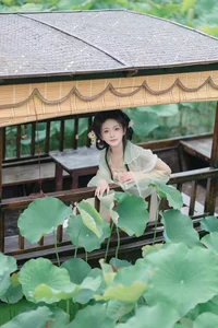 YiTuYu Art Language Vol.9556 Chi Yan Zai Zhe Li Aesthetic Photo Gallery - image 13