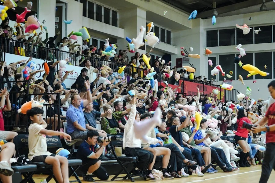 Spectacular Teddy Bear Rain at Saigon Heat Basketball Game