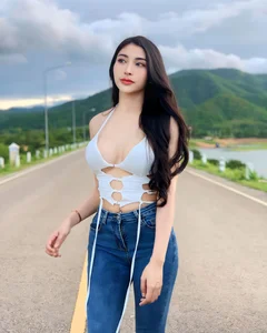 Captivating Portraits of Vietnamese Model NH Quynh Trang - image 15