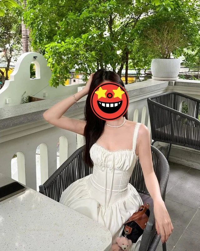 Unveiling the Stunning Style and Beauty of Lê Tuấn Khang's Rumored Girlfriend