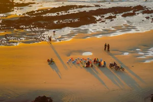 Escape the City: Hunting the Serene Sunset in Vung Tau - image 2