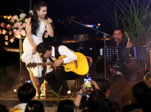 Nostalgic Reunion: Cam Ly, Dan Truong, and Lam Truong - image 5