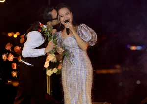 Nostalgic Reunion: Cam Ly, Dan Truong, and Lam Truong - image 3