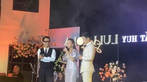 Nostalgic Reunion: Cam Ly, Dan Truong, and Lam Truong - image 0