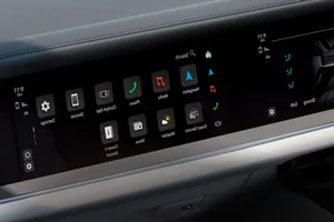 The Rise of Elite Hybrid SUVs: Inside the Porsche Cayenne S E-Hybrid - image 5