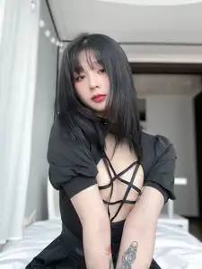 Jang Joo Part01: Exclusive Photoshoot Unveils Her Alluring Charm - image 2