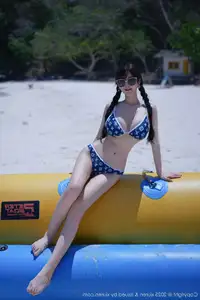 XiuRen No.10699: Xin Shang Ke Flora's Enchanting Tropical Beach Escape - image 32