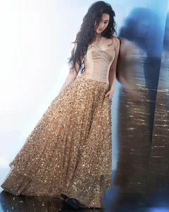 Liu Yifei Stuns in Corset-Style Fashion: The 'Fairy Sister' Modern Look - image 0