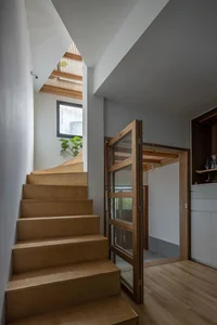 Loli House: Maximizing Light in a 35m2 Hanoi Alley Home - image 7