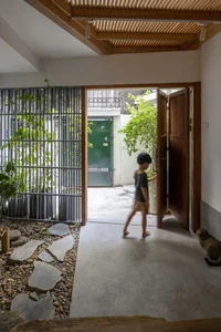 Loli House: Maximizing Light in a 35m2 Hanoi Alley Home - image 9