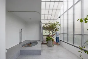 Loli House: Maximizing Light in a 35m2 Hanoi Alley Home - image 6