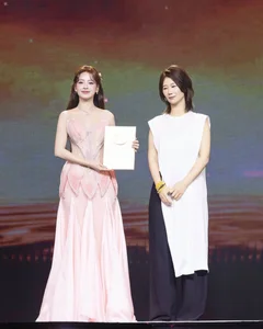 Chi Pu Makes History as the First Vietnamese Artist to Win Prestigious International Award - image 4