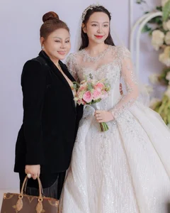 Stunning Wedding: Kim Oanh and Model Vu Tuan Viet Celebrate in Hai Duong - image 5