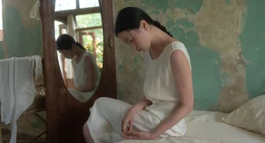 Cinematic Elegance: An Emotional Indoor Journey with Cai Jing Fan - image 3