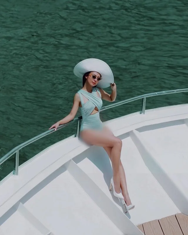 The Radiant Evolution and Seductive Charm of a Renowned Vietnamese Entertainment Icon