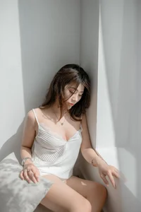 Elegant Beauty: Stunning Vietnamese Girl Portrait Collection Pack 19 - image 1