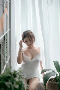 Elegant Beauty: Stunning Vietnamese Girl Portrait Collection Pack 19 - image 3