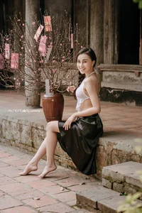 Elegant Beauty: Stunning Vietnamese Girl Portrait Collection Pack 19 - image 29