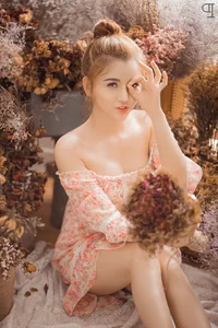 Elegant Beauty: Stunning Vietnamese Girl Portrait Collection Pack 19 - image 90