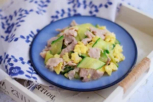 Creative Pork Stir-Fry: A Refreshing Twist on a Classic Ingredient for Your Next Meal - image 5