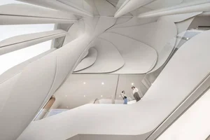 Inside the Stunning Huawei Flagship Store: A Fusion of Tech and High-End Design - image 6