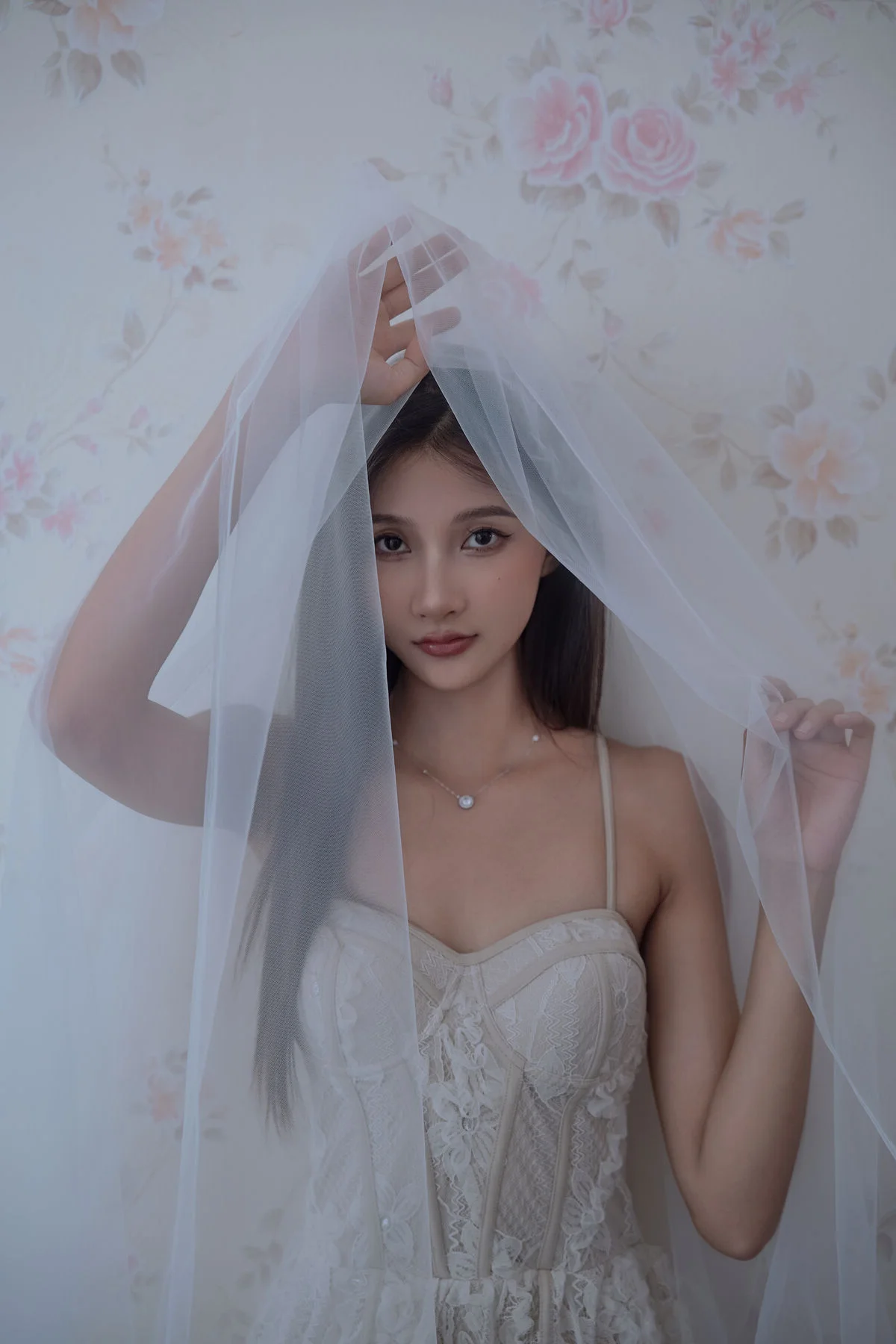 YiTuYu Art Language Vol.6674 Featuring Model Xiao Wen Artistic Fashion Gallery