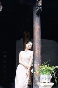 Fluid Elegance: [Yituyu] Water Painting Artistic Portrait Gallery - image 4