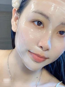 5 Common Skincare Mistakes That Are Actually Ruining Your Complexion - image 1