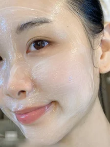 5 Common Skincare Mistakes That Are Actually Ruining Your Complexion - image 4