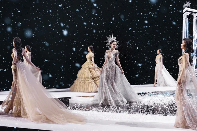 Minh Tuyet Shines as the Fashion Queen at the Glamorous X-mode Event