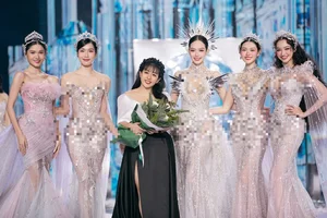 Minh Tuyet Shines as the Fashion Queen at the Glamorous X-mode Event - image 6
