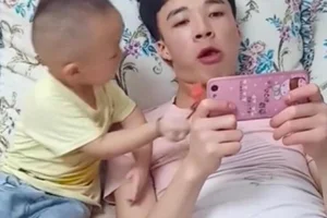 Wife Shocked After Checking Home Camera While Husband Watches Their Son - image 6
