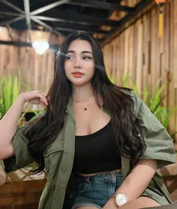 Plus-Size Beauty from the Philippines Inspires with Post-Childbirth Body Positivity - image 6