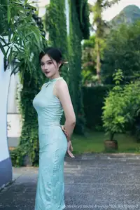 Nan Qiao: Graceful Charm in Jade Green Cheongsam - XiuRen No.10538 Collection - image 45