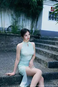 Nan Qiao: Graceful Charm in Jade Green Cheongsam - XiuRen No.10538 Collection - image 37