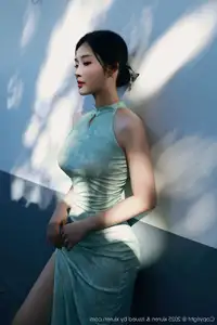 Nan Qiao: Graceful Charm in Jade Green Cheongsam - XiuRen No.10538 Collection - image 31
