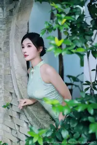 Nan Qiao: Graceful Charm in Jade Green Cheongsam - XiuRen No.10538 Collection - image 21