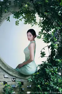 Nan Qiao: Graceful Charm in Jade Green Cheongsam - XiuRen No.10538 Collection - image 20