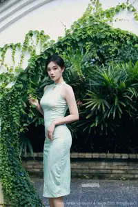 Nan Qiao: Graceful Charm in Jade Green Cheongsam - XiuRen No.10538 Collection - image 24