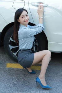 Modern Professionalism in IESS SXJ No.1887 with Model Xiao Jie - image 7