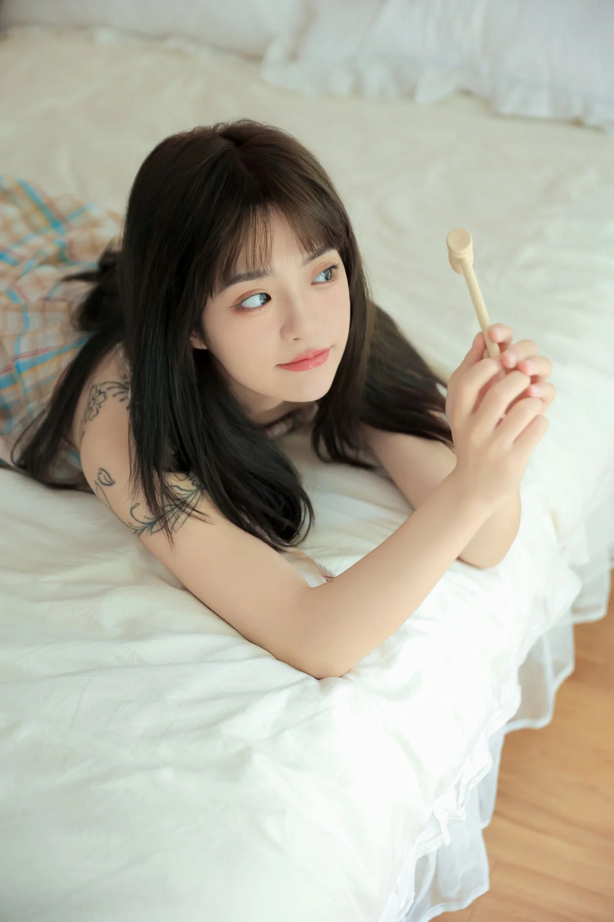 Artistic Expression in YiTuYu Art Language Vol.7047 Featuring G Gao Gao