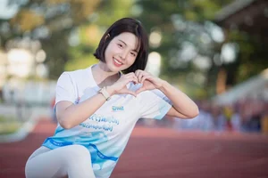 Thai Teacher Inspires Thousands with Her Marathon Journey and Stunning Fitness Transformation - image 5