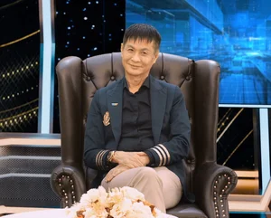 Director Le Hoang on Aging Gracefully and Breaking Stereotypes in His 70s - image 0