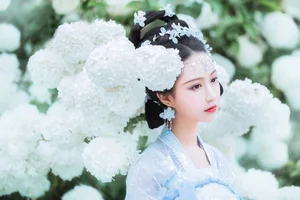YiTuYu Art Language Vol.4244: Featuring the Elegant Qi Luo Sheng De Xiao Su Su - image 31