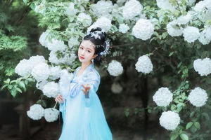 YiTuYu Art Language Vol.4244: Featuring the Elegant Qi Luo Sheng De Xiao Su Su - image 15
