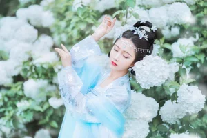 YiTuYu Art Language Vol.4244: Featuring the Elegant Qi Luo Sheng De Xiao Su Su - image 29