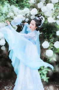 YiTuYu Art Language Vol.4244: Featuring the Elegant Qi Luo Sheng De Xiao Su Su - image 25