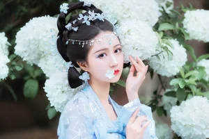 YiTuYu Art Language Vol.4244: Featuring the Elegant Qi Luo Sheng De Xiao Su Su - image 21