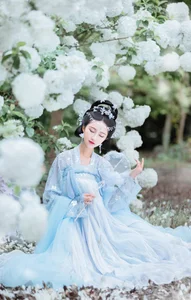 YiTuYu Art Language Vol.4244: Featuring the Elegant Qi Luo Sheng De Xiao Su Su - image 0